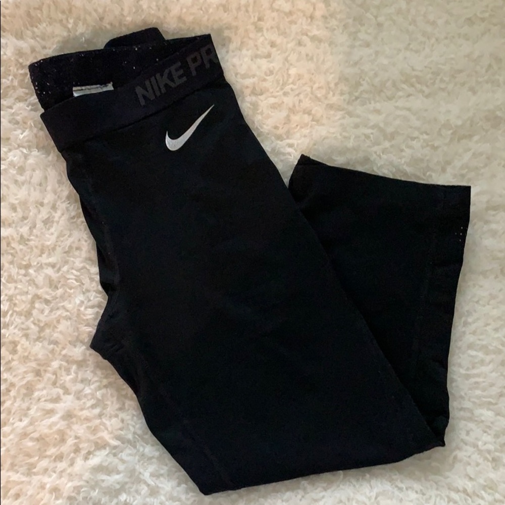 Nike cropped leggings